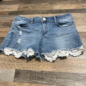 SO kids Jean shorts, blue, size 16, good condition